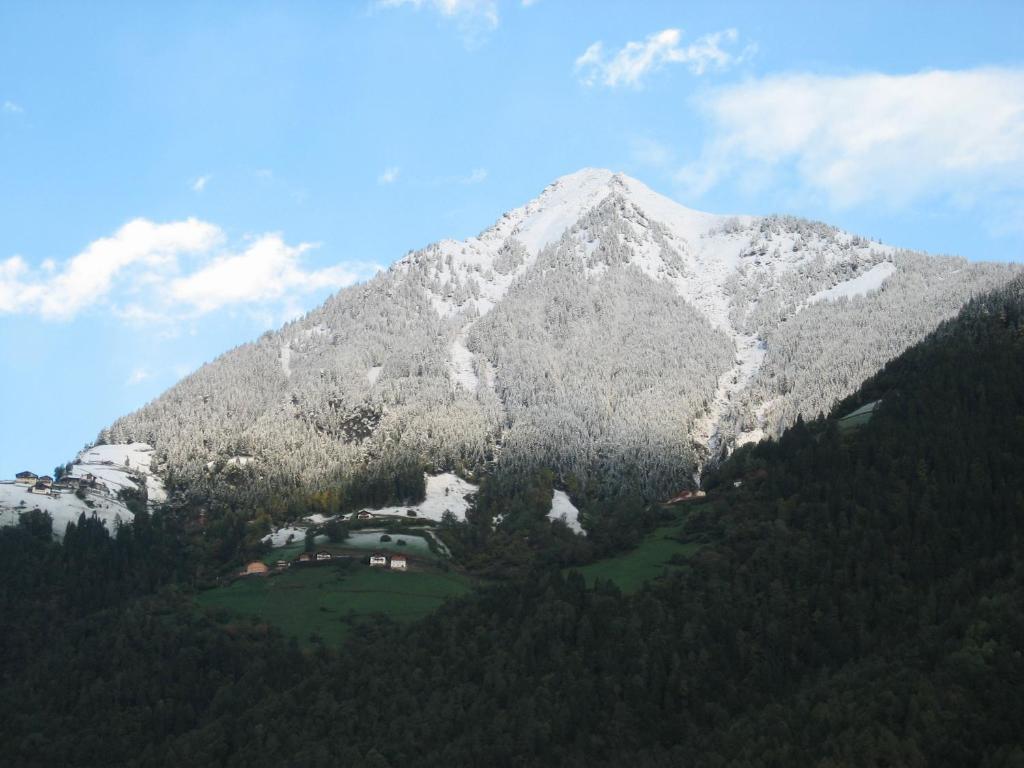 Aparthotel Haselried Tirolo